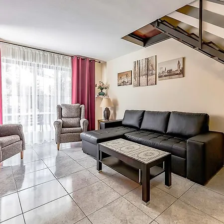 아파트 Atamanes Apartamento 아데제